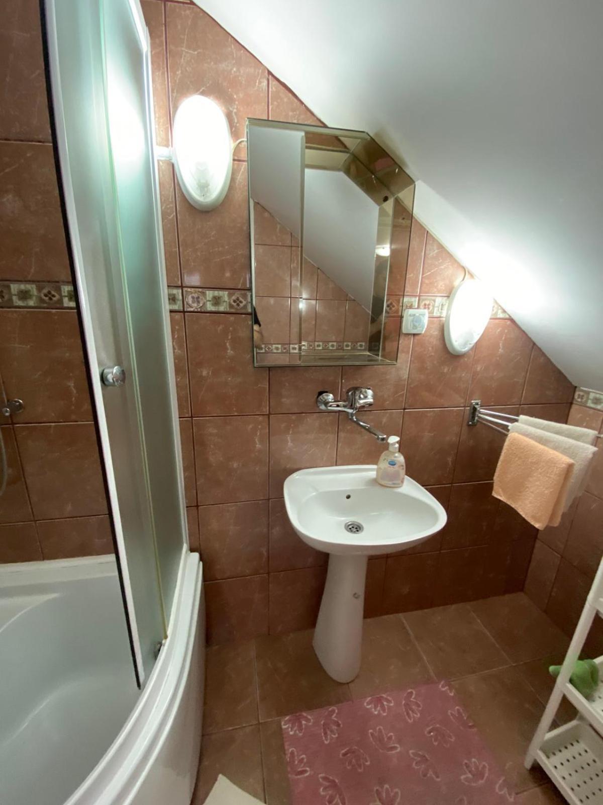 Sud ,,Antal I Olga,, Bed & Breakfast Skorenovac Bilik gambar